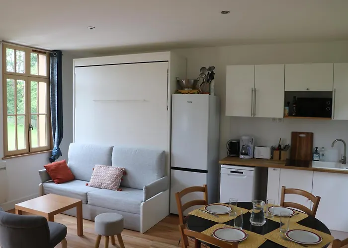 La Maison Pontonniere *